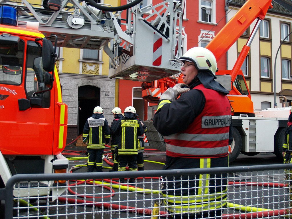 Brand Koeln Dellbrueck Bergisch Gladbacherstr   P492.JPG